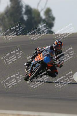 media/Nov-01-2025-TrackDaz (Sat) [[2b4d5192bc]]/B Group/1220pm (Turn 2 Outside)/